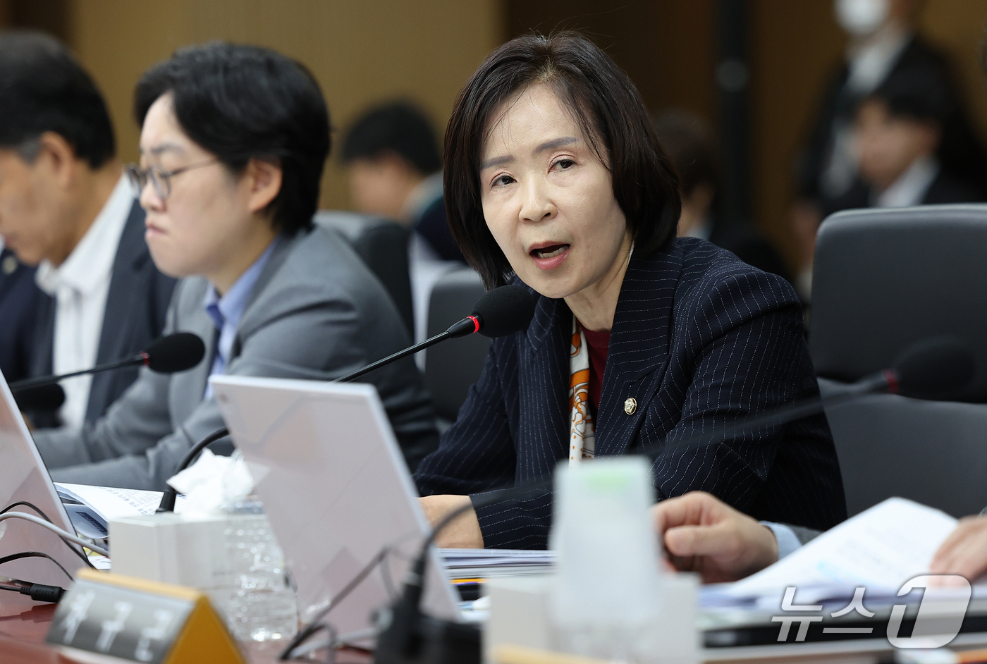 (대구=뉴스1) 공정식 기자 = 최수진 국민의힘 의원이 19일 대구 동구 한국가스공사 본사에서 열린 2026년도 국회 산자중기위원회의 한국가스공사, 한국석유공사, 강원랜드, 대한석 …