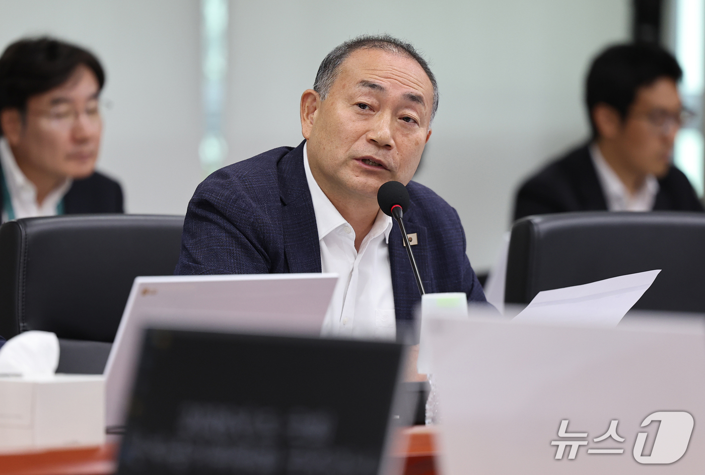 (대구=뉴스1) 공정식 기자 = 김원이 더불어민주당 의원이 19일 대구 동구 한국가스공사 본사에서 열린 2026년도 국회 산자중기위원회의 한국가스공사, 한국석유공사, 강원랜드, 대 …