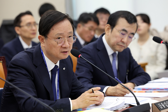 이찬진 "전산오류 사고, 내부통제 가이드라인으론 한계…법 보완"