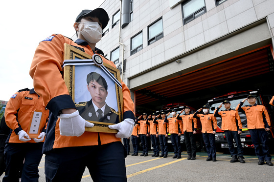 불나기 전엔 모른다…소방관 위협하는 '위험물 관리' 사각지대