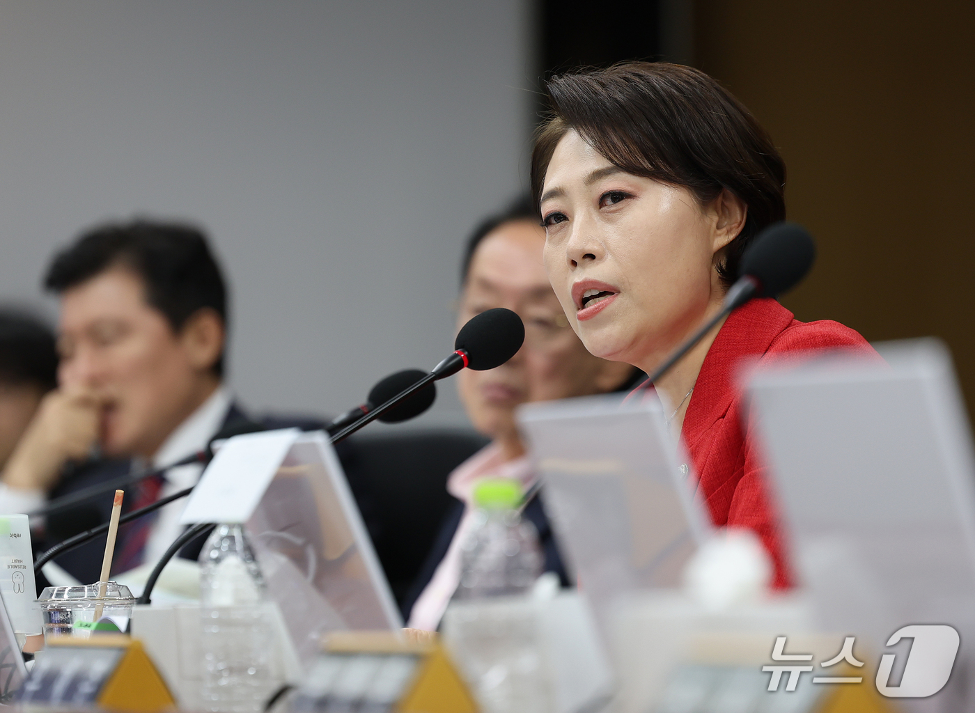 (대구=뉴스1) 공정식 기자 = 서지영 국민의힘 의원이 19일 대구 동구 한국가스공사 본사에서 열린 2026년도 국회 산자중기위원회의 한국가스공사, 한국석유공사, 강원랜드, 대한석 …