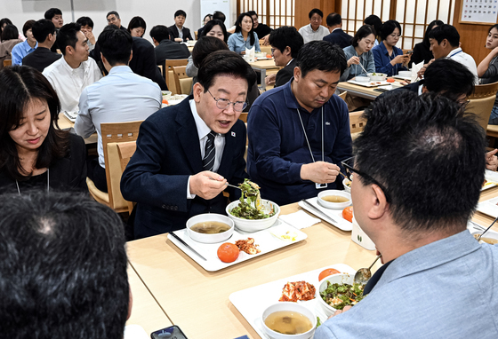 李대통령, 취임 500일 소회…"준비·과정 관리 부족…제일 큰 원인은 저"