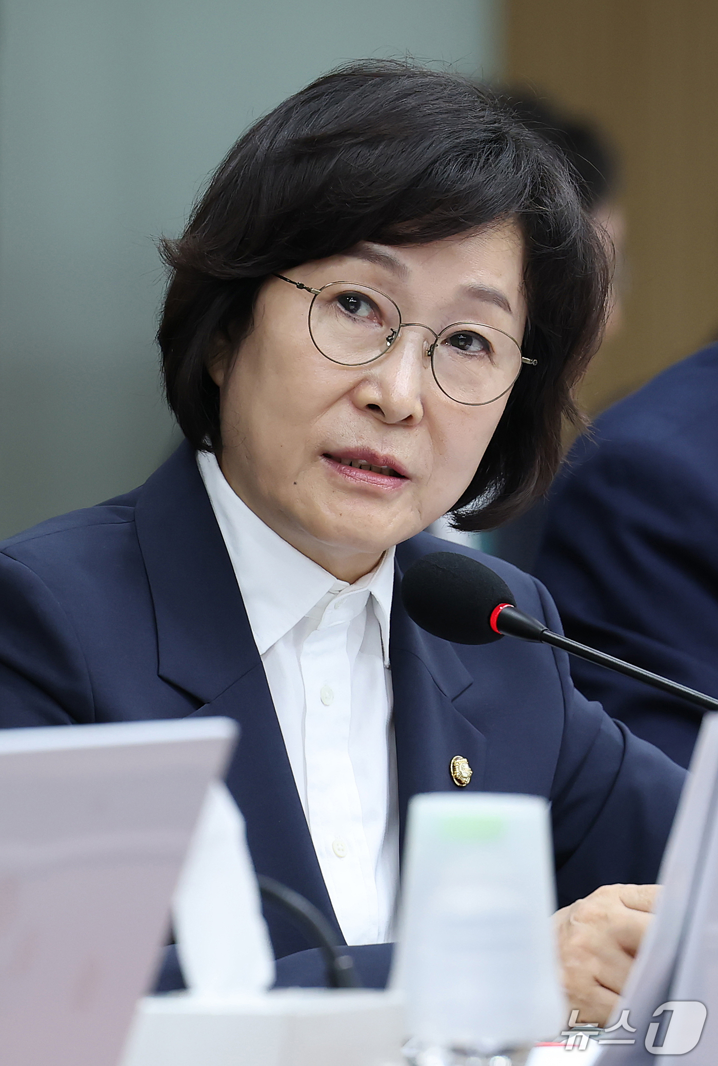 (대구=뉴스1) 공정식 기자 = 오세희 더불어민주당 의원이 19일 대구 동구 한국가스공사 본사에서 열린 2026년도 국회 산자중기위원회의 한국가스공사, 한국석유공사, 강원랜드, 대 …