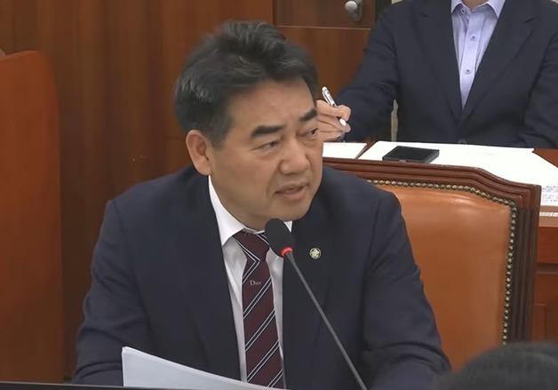"항만별 기능 다른데 '짬뽕' 안 돼"…이성권, 통합안 작심 비판