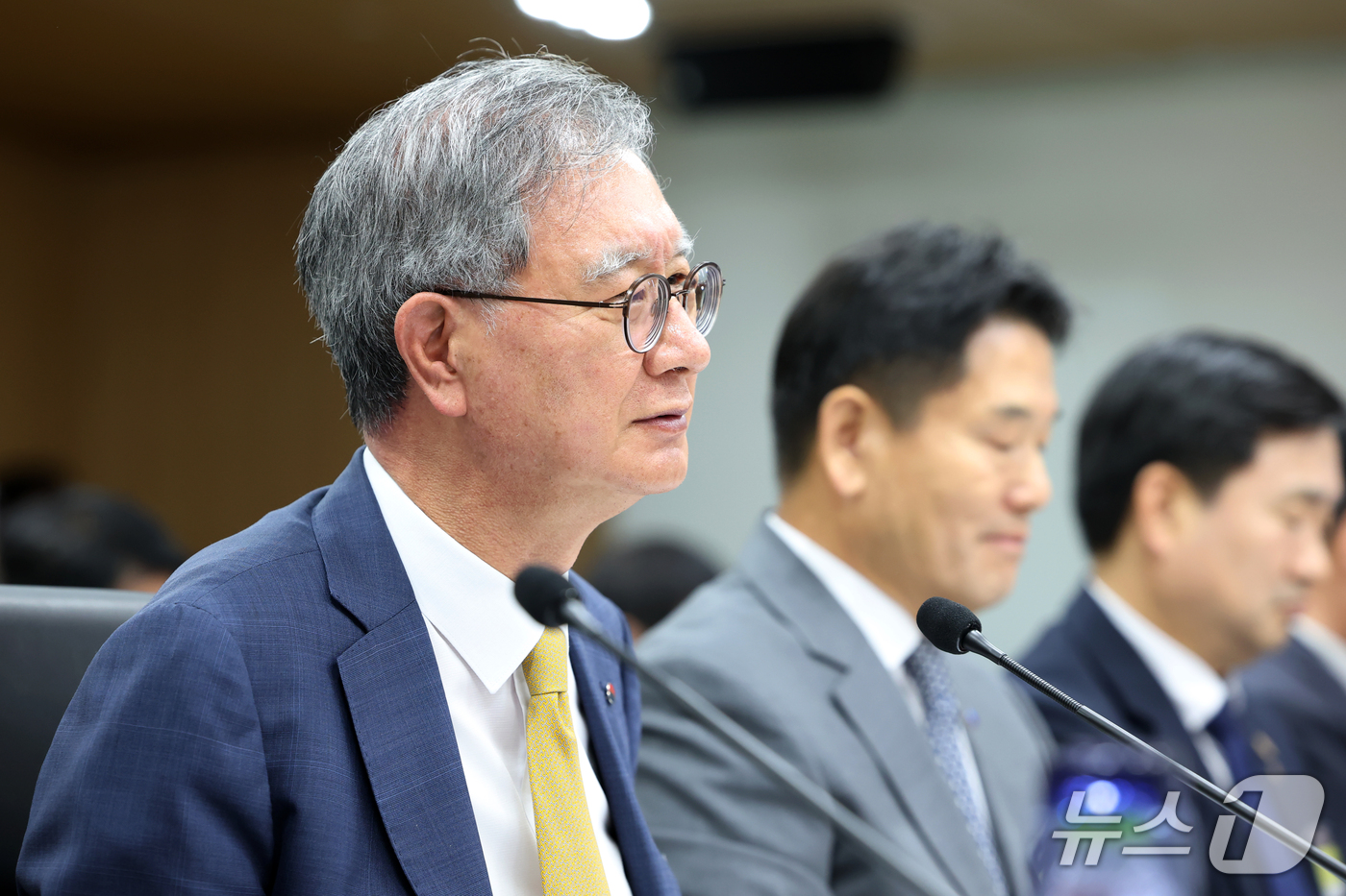 (대구=뉴스1) 공정식 기자 = 손주석 한국석유공사 사장이 19일 대구 동구 한국가스공사 본사에서 열린 2026년도 국회 산자중기위원회의 한국가스공사, 한국석유공사, 강원랜드, 대 …