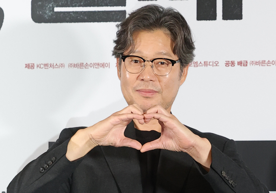 유재명, 믿고 보는 배우