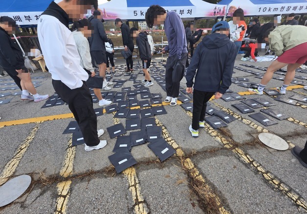 "메달은 없고, 배번은 바닥에"…의정부·양주 마라톤 황당 운영 논란