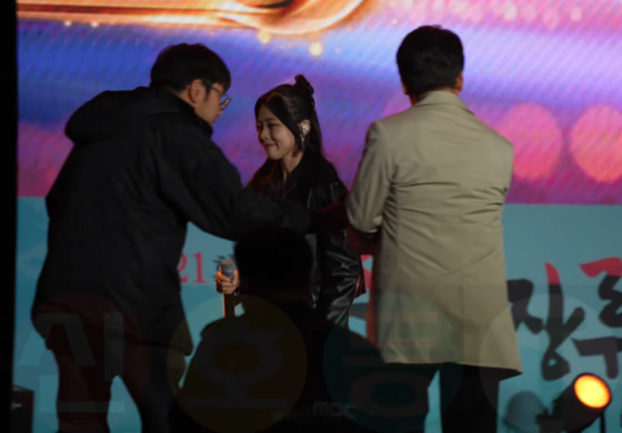 "김민석 등장에 내려간 가수, 한강 소설 '흰'에서 이름 따와"