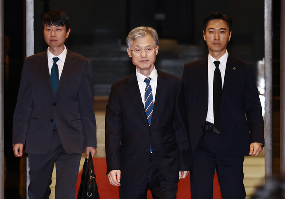 굳은 표정으로 퇴근하는 조희대 대법원장