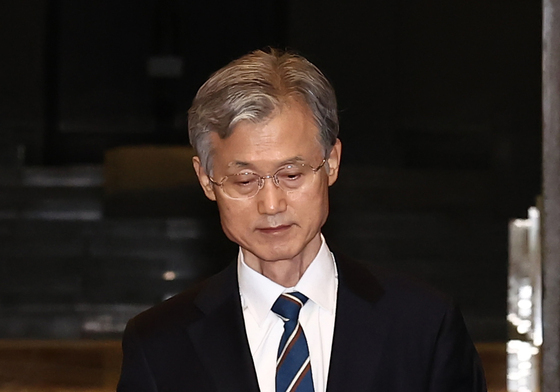 굳은 표정으로 퇴근하는 조희대 대법원장