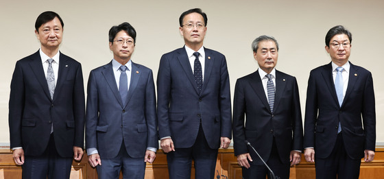 이형일 부총리, 시장상황점검회의 주재