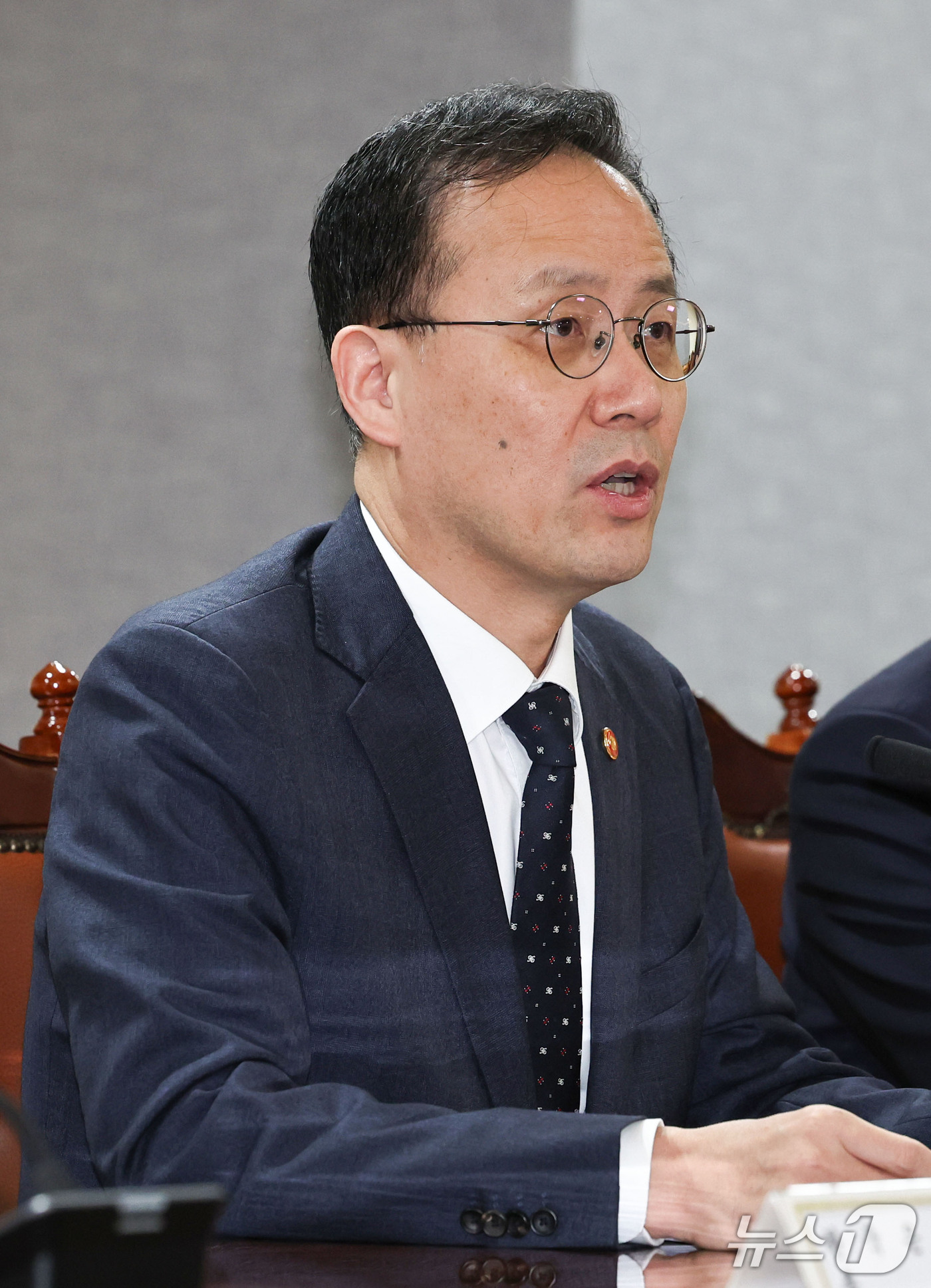 (서울=뉴스1) 이종수 기자 = 이형일 부총리 겸 재정경제부 장관이 2일 오전 서울 중구 은행회관에서 열린 시장상황점검회의에서 모두발언을 하고 있다. 2026.10.2/뉴스1