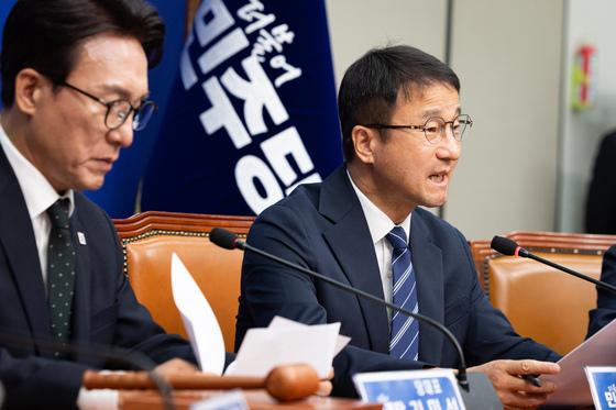 중수청·공소청 출범에…與 "무소불위 檢 사라져" 野 "범죄수사 사망"