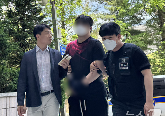 이 대통령 질타한 '오물 테러' 20대, 항소심도 징역 6개월