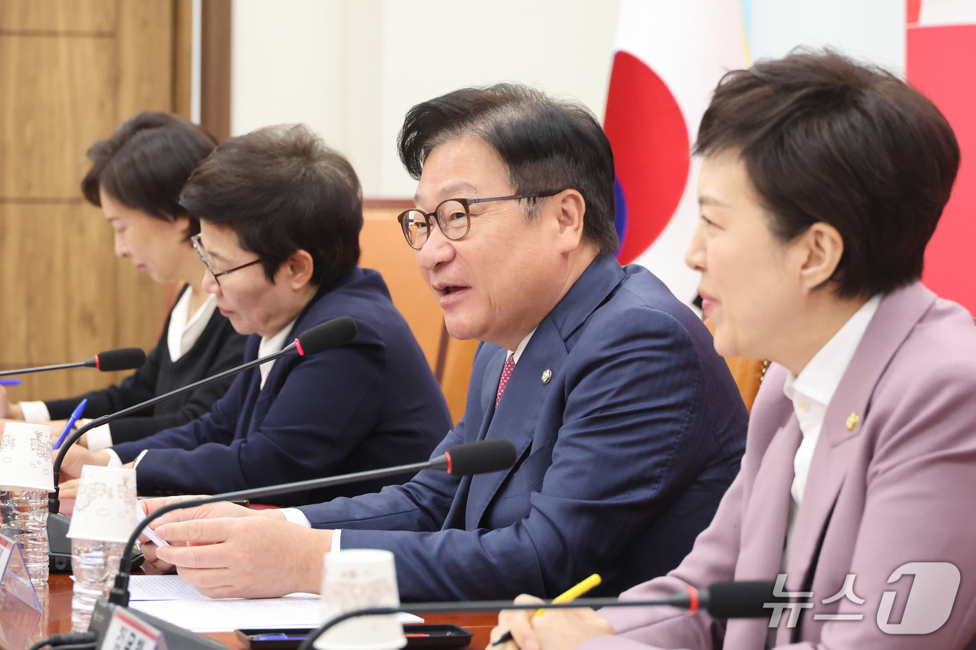 (서울=뉴스1) 신웅수 기자 = 정점식 국민의힘 원내대표가 2일 서울 여의도 국회에서 열린 관계성 범죄 피해자 안전망 구축을 위한 정책 세미나에서 인사말을 하고 있다. 2026.1 …