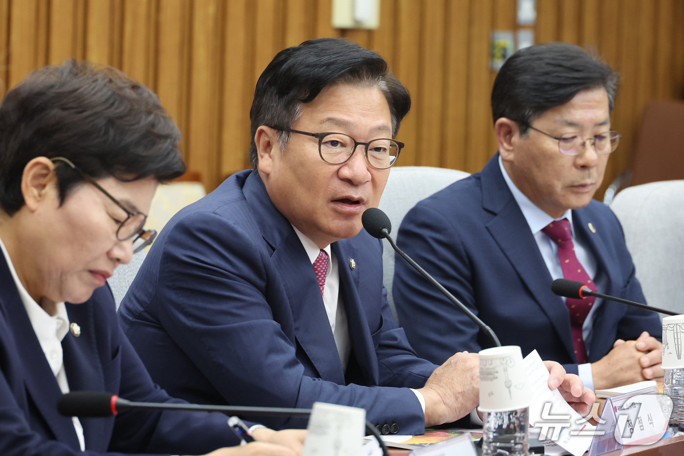 (서울=뉴스1) 신웅수 기자 = 정점식 국민의힘 원내대표가 2일 서울 여의도 국회에서 열린 CPTPP가입 영향분석과 대응전략 모색 정책토론회에서 발언하고 있다. 2026.10.2/ …
