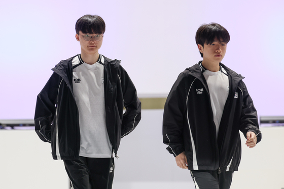 입장하는 이상혁·류민석