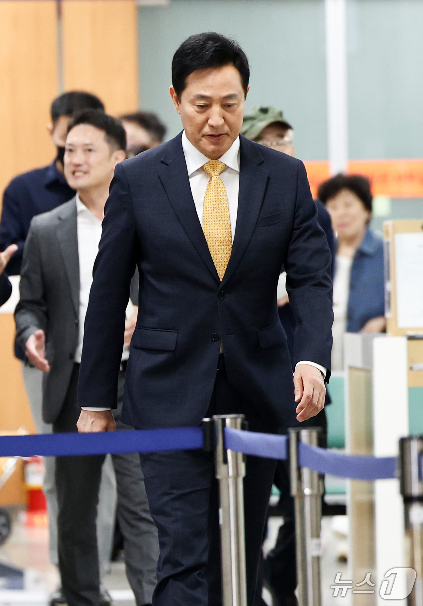(서울=뉴스1) 최지환 기자 = 명태균 여론조사비 대납 의혹을 받는 오세훈 서울시장이 2일 오후 서울 서초구 고등법원에서 열린 정치자금법 위반 혐의 항소심 결심 공판에 출석하고 있 …