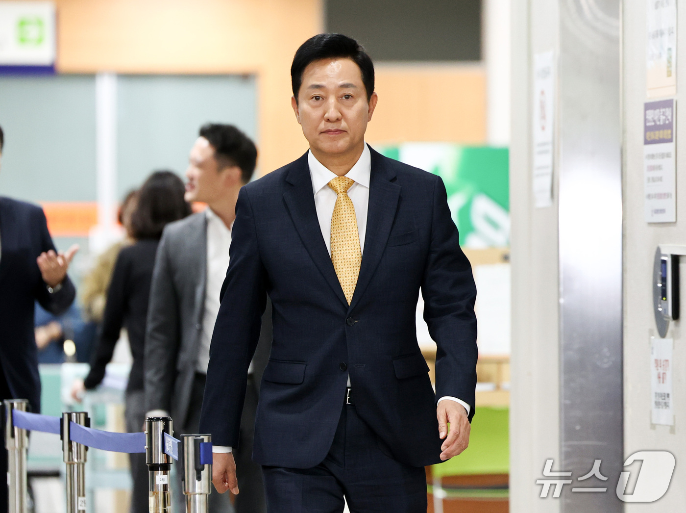 (서울=뉴스1) 최지환 기자 = 명태균 여론조사비 대납 의혹을 받는 오세훈 서울시장이 2일 오후 서울 서초구 고등법원에서 열린 정치자금법 위반 혐의 항소심 결심 공판에 출석하고 있 …