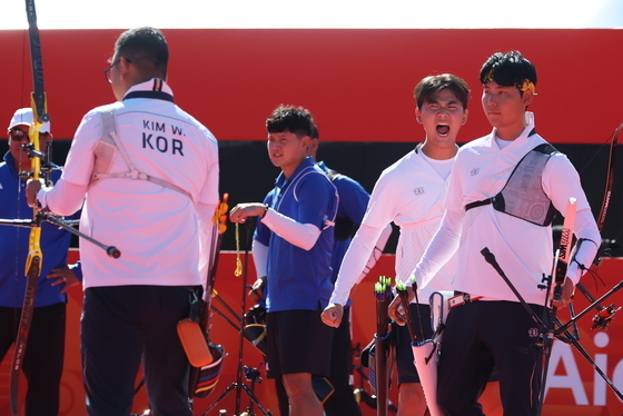결승행에 포효하는 김제덕