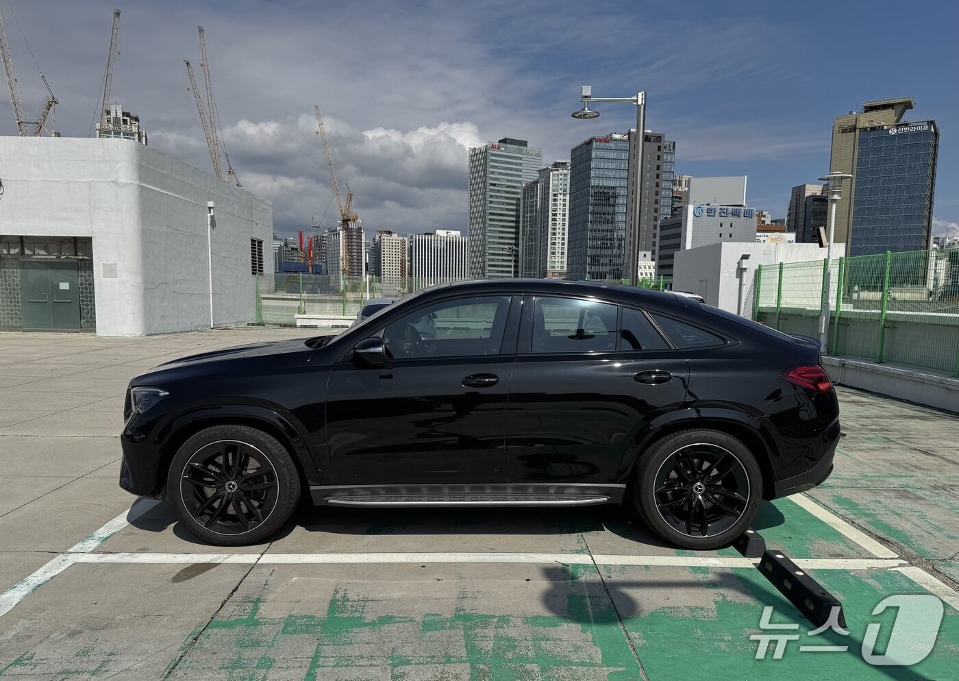 본문 이미지 - 메르세데스-벤츠 GLE 450 4MATIC 쿠페 ⓒ 뉴스1 박종홍 기자