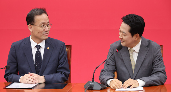 장동혁 "미래대응기금, 대통령 '쌈짓돈'…원점 재검토해야"