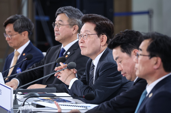 경청하는 이재명 대통령