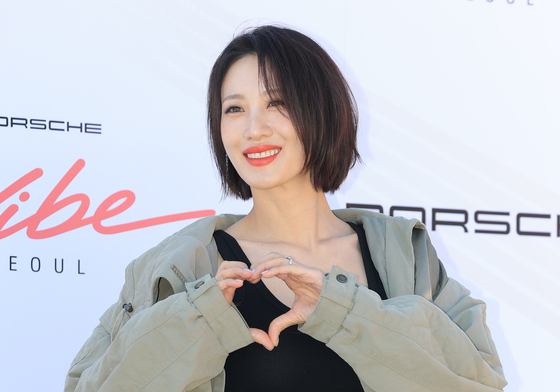 수현, 쇄골 미인