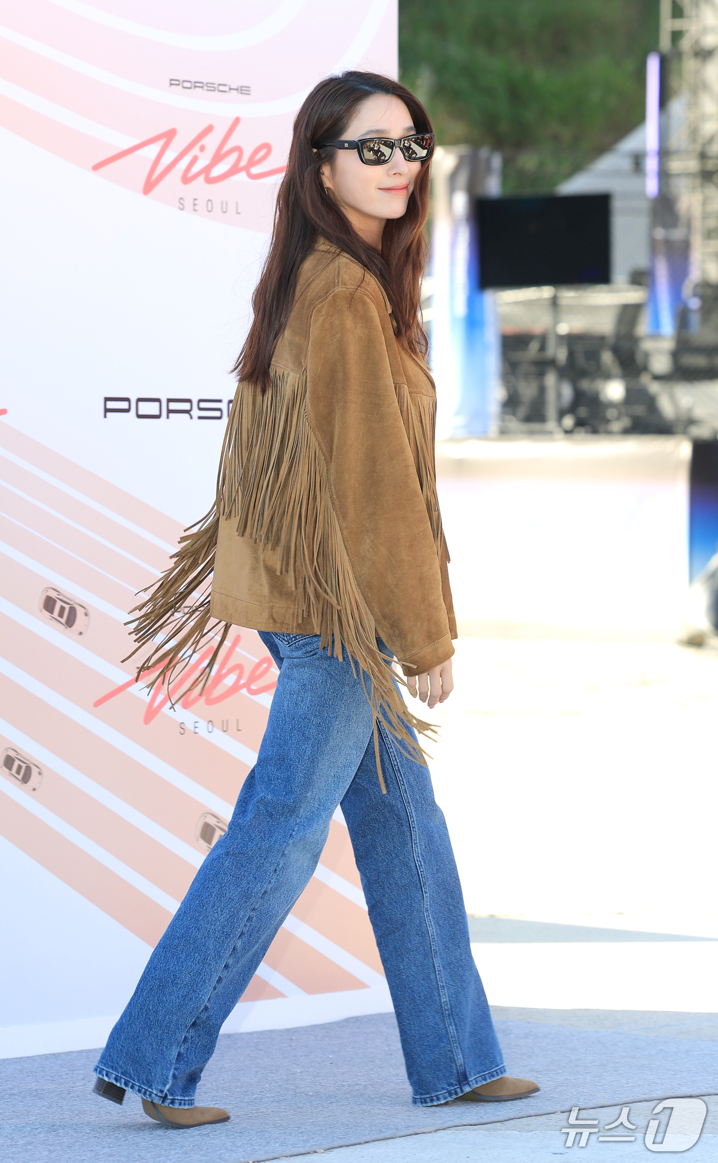 (서울=뉴스1) 권현진 기자 = 배우 이민정이 2일 서울 마포구 문화비축기지에서 열린 ‘2026 포르쉐 바이브 서울 프리뷰’ 포토콜 행사에 참석하고 있다. 2026.10.2/뉴스1 …