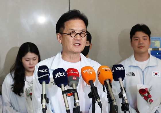 아시안게임 소감 밝히는 사격 장갑석 총감독
