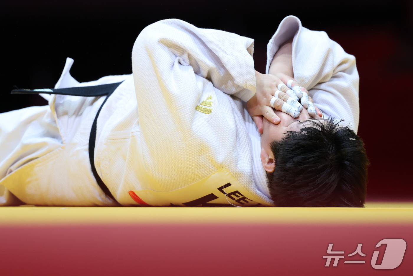 (나고야=뉴스1) 안은나 기자 = 대한민국 이현지가 2일 일본 아이치 인터내셔널 아레나에서 열린 2026 아이치·나고야 아시안게임 유도 여자 78kg 초과급 중국 뉴신란과의 결승전 …