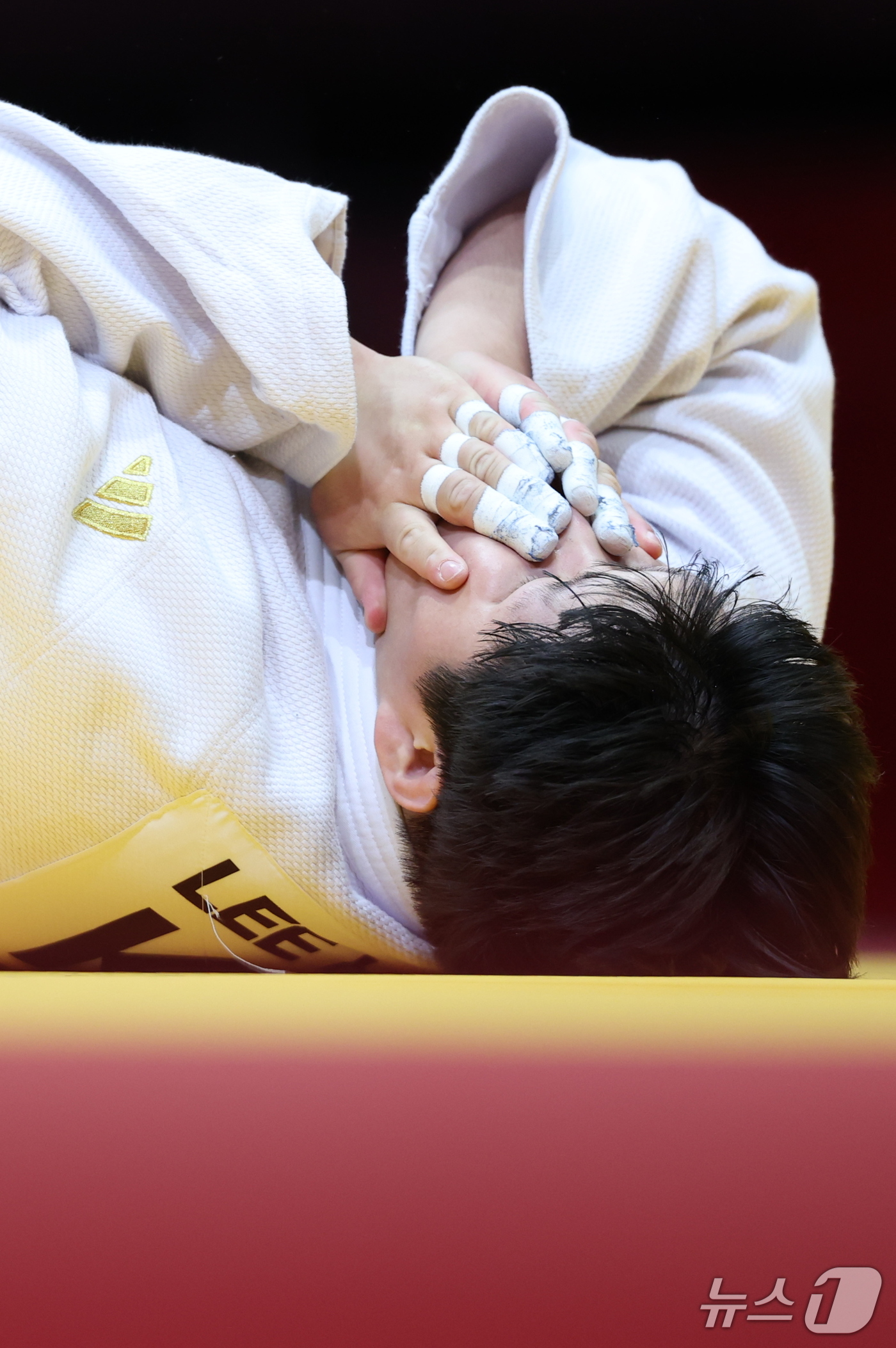 (나고야=뉴스1) 안은나 기자 = 대한민국 이현지가 2일 일본 아이치 인터내셔널 아레나에서 열린 2026 아이치·나고야 아시안게임 유도 여자 78kg 초과급 중국 뉴신란과의 결승전 …