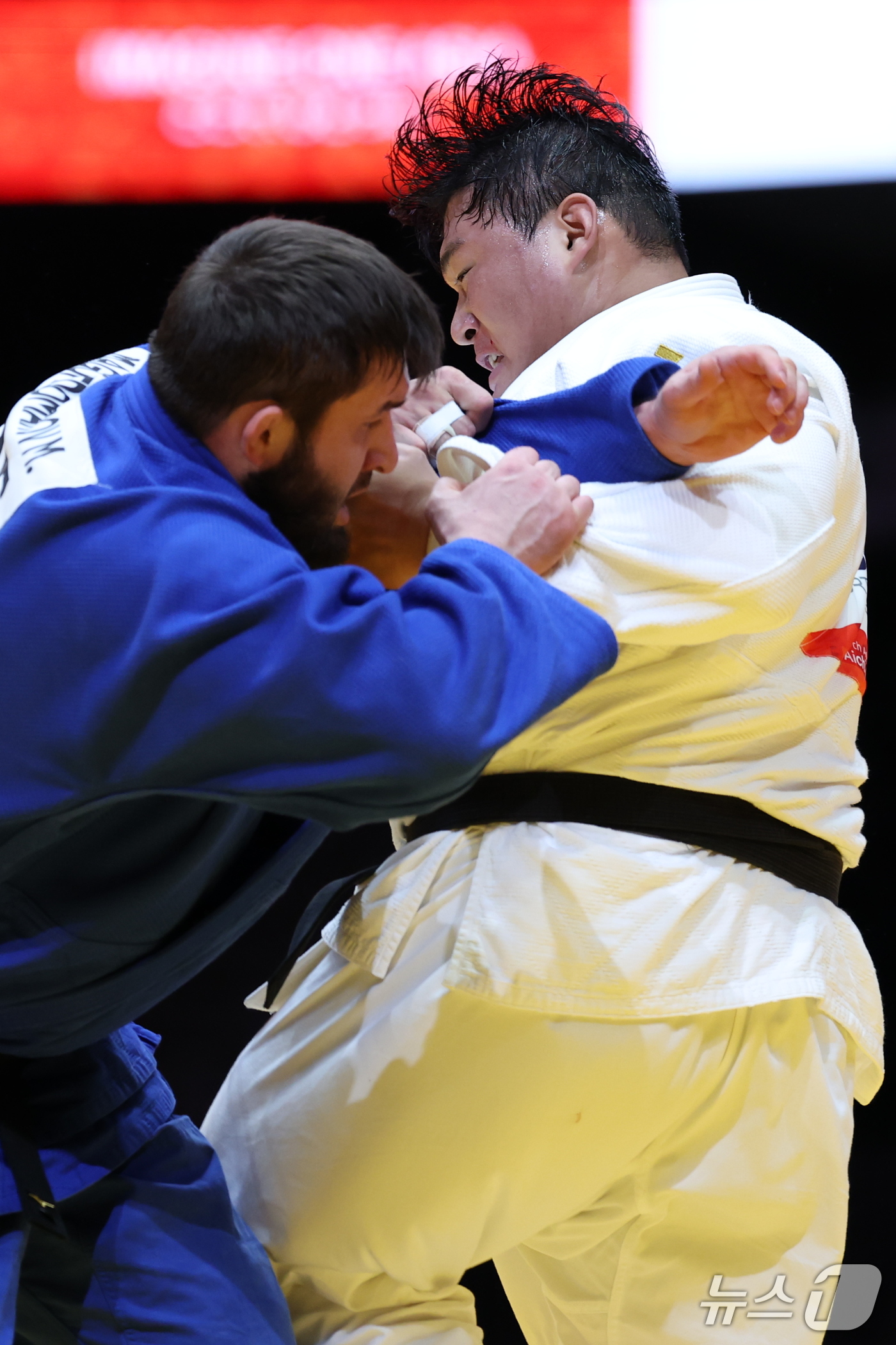 (나고야=뉴스1) 안은나 기자 = 대한민국 김민종이 2일 일본 아이치 인터내셔널 아레나에서 열린 2026 아이치·나고야 아시안게임 유도 남자 100kg 초과급 동메달결정전에서 아랍 …