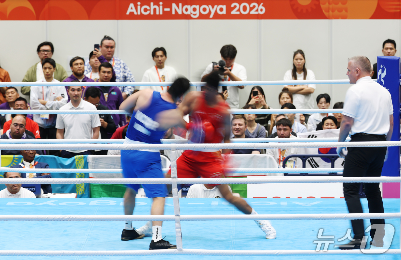 (니시오=뉴스1) 김민지 기자 = 대한민국 김민성이 2일 일본 아이치현 니시오의 니시오 체육관에서 열린 2026 아이치·나고야 아시안게임 복싱 남자 80kg 결승, 인도 안쿠쉬와 …