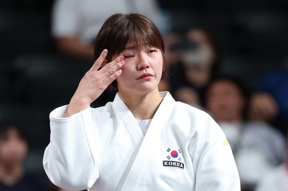 눈물 흘리는 銀 김민주