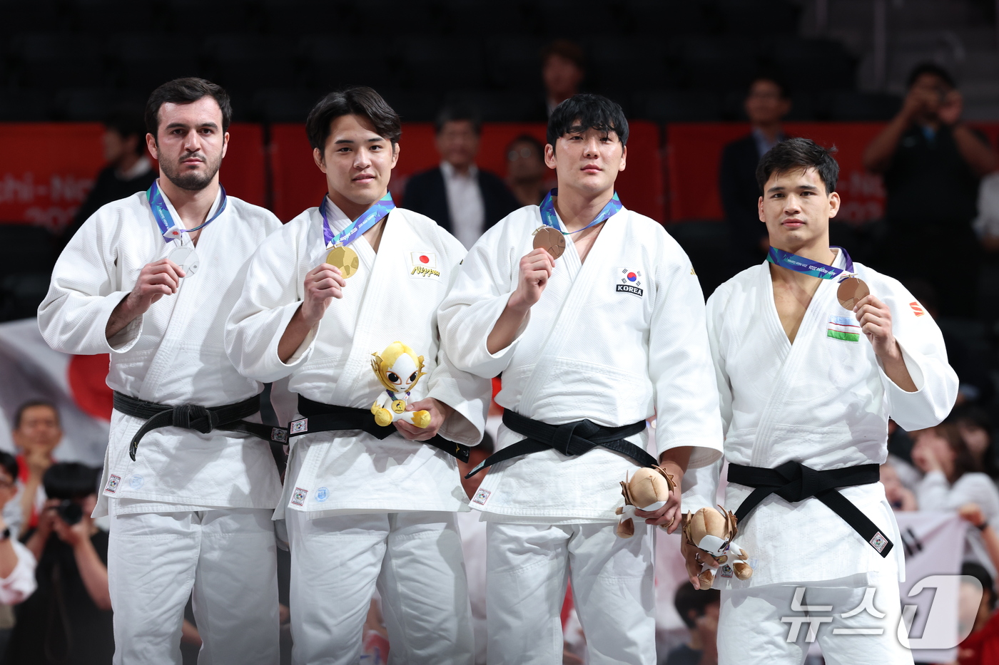 (나고야=뉴스1) 안은나 기자 = 대한민국 한주엽이 2일 일본 아이치 인터내셔널 아레나에서 열린 2026 아이치·나고야 아시안게임 유도 남자 -100kg급 시상식에서 동메달을 목에 …