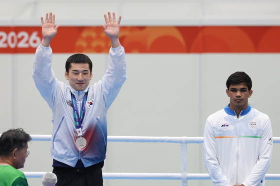 싱글벙글 김민성