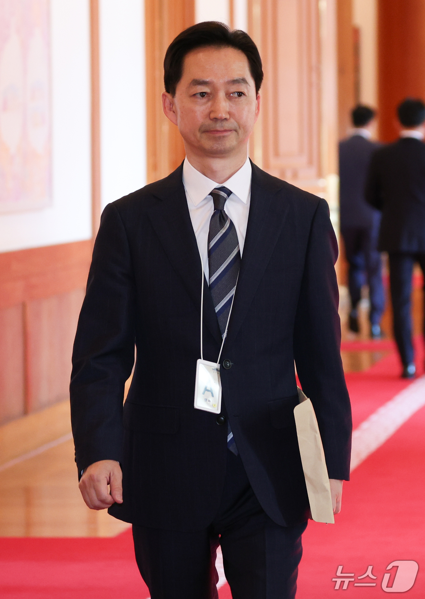 (서울=뉴스1) 허경 기자 = 김지용 중대범죄수사청장이 20일 청와대에서 열린 국무회의에 참석하고 있다. (청와대통신사진기자단) 2026.10.20/뉴스1