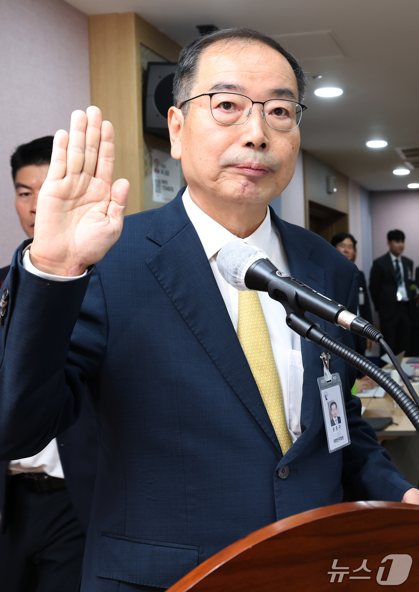 (대구=뉴스1) 공정식 기자 = 윤종구 대구고등법원장이 20일 대구 수성구 범어동 대구고등법원에서 열린 국회 법제사법위원회(법사위)의 대구고등·지방·가정·회생법원, 부산고등·지방· …