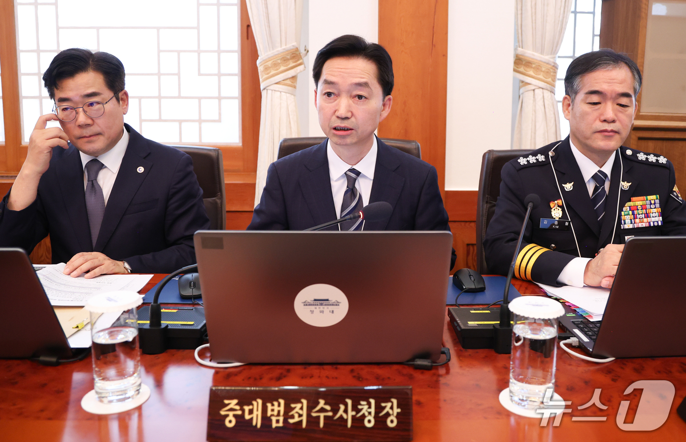 (서울=뉴스1) 허경 기자 = 김지용 중대범죄수사청장이 20일 청와대에서 열린 국무회의에서 인사말을 하고 있다. (청와대통신사진기자단) 2026.10.20/뉴스1