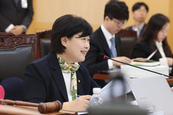 [국감] 발언하는 서영교 법사위원장