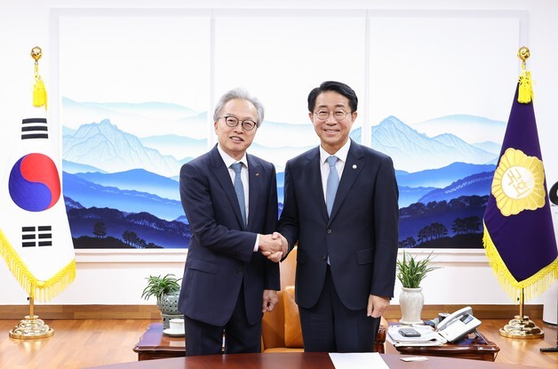 "성장의 온기, 근로자 월급으로"…중견련, 소득세 과표 상향 건의