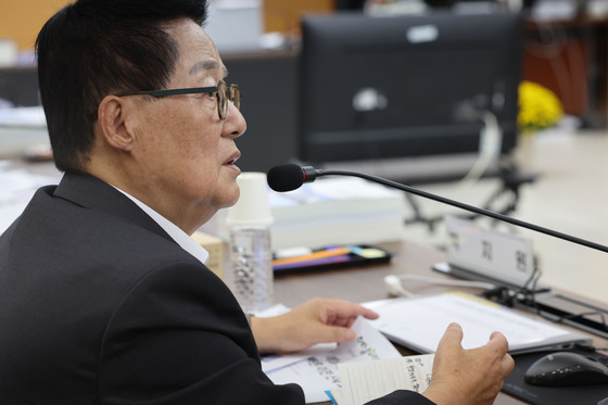 "서초동 정치 10단 조희대 대법원장에게 꿀립니다" [국감 말말말]