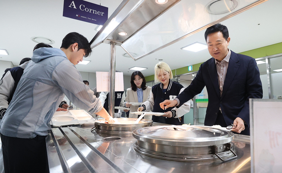 오세훈 시장, 홍익대학교 학생식당 방문