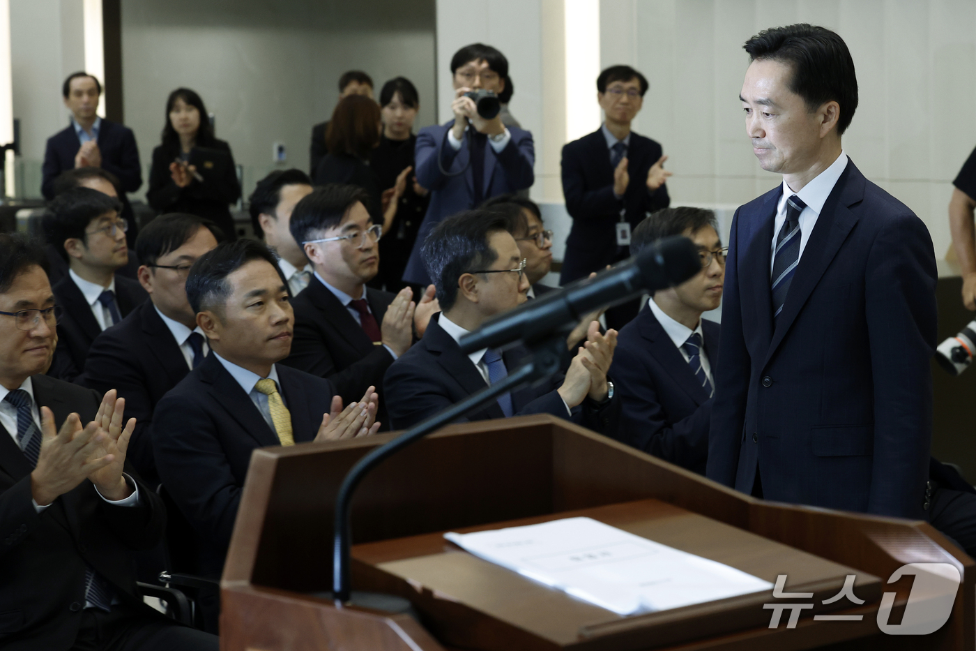 (서울=뉴스1) 박정호 기자 = 김지용 중수청장이 20일 오후 서울시 중구 수표동 중대범죄수사청에서 열린 초대 중대범죄수사청장 취임식에 참석하고 있다.  2026.10.20/뉴스1 …