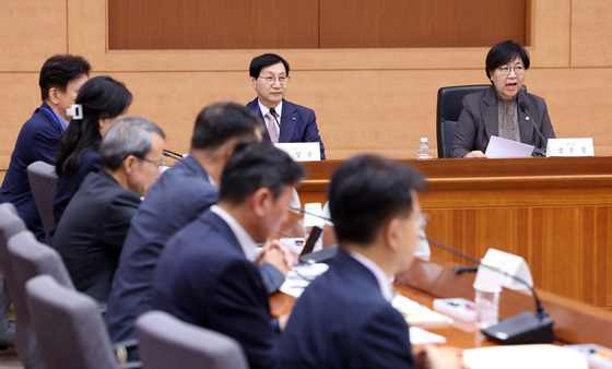 모두발언하는 정은경 보건복지부 장관