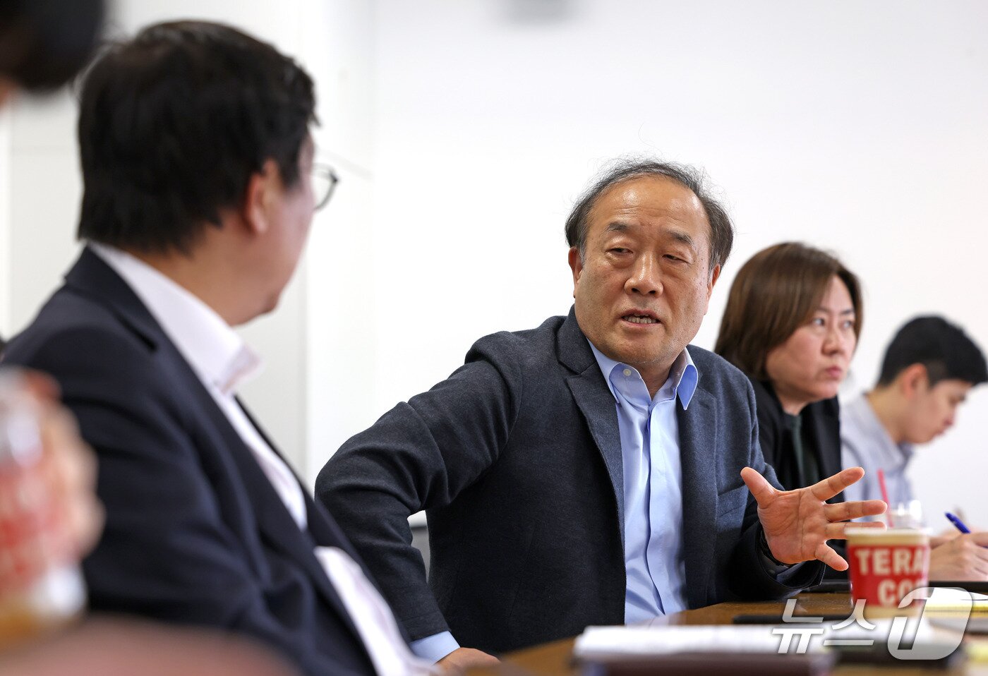 본문 이미지 - 최휘영 장관은 문화예술정책자문위원회 게임 분과 제3차 회의를 20일 서울 국립현대미술관에서 열었다. (문화체육관광부 제공. 재판매 및 DB 금지) 2026.10.20/뉴스1