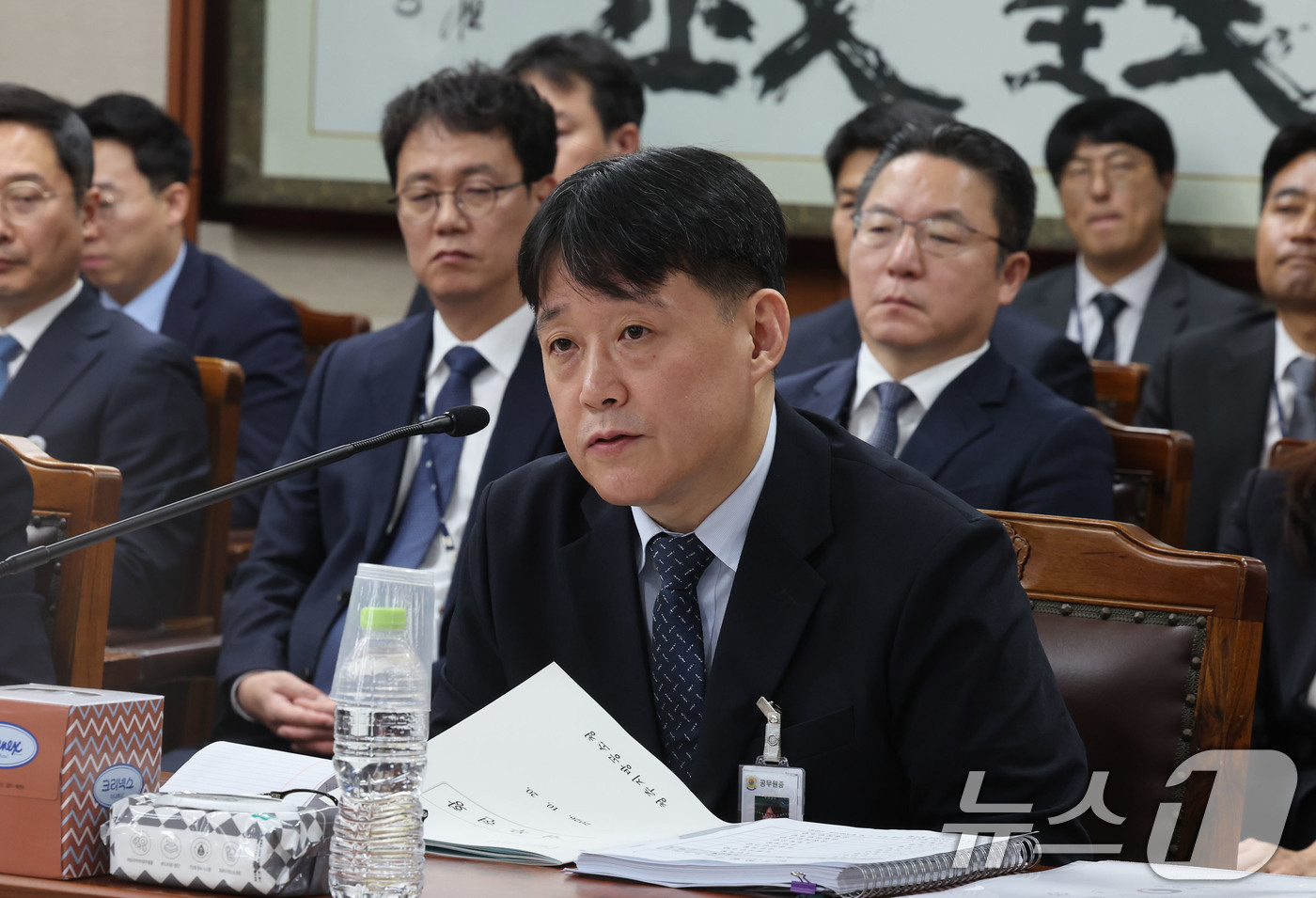(광주=뉴스1) 박지현 기자 = 민경호 청주지방공소청장이  20일 전남광주통합특별시 동구 지산동 광주광역공소청에서 열린 국회 법제사법위원회(법사위)의 대전광역·대전지방공소청, 광주 …