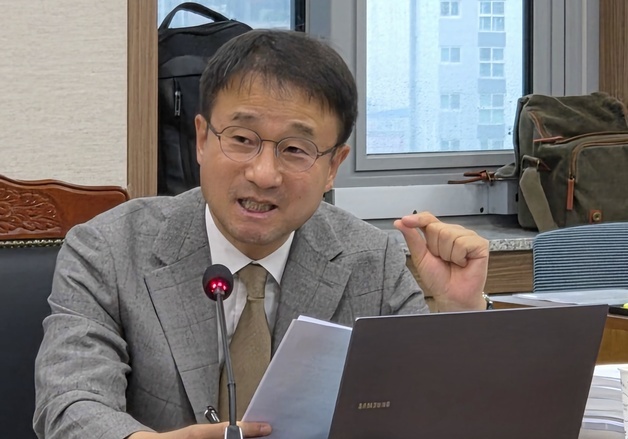 한병도 "부울경 학교 급식비 전국 최하위권…불량 식재료 업체 계약도 버젓이"