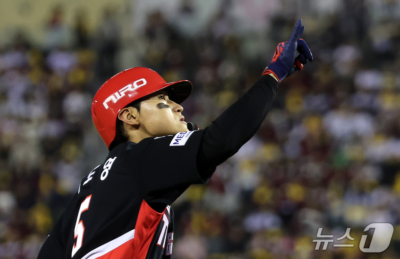 (서울=뉴스1) 박지혜 기자 = 20일 오후 서울 잠실야구장에서 열린 프로야구 2026 신한 SOL KBO 포스트시즌 준플레이오프 3차전 KIA 타이거즈와 LG 트윈스의 경기, 2 …